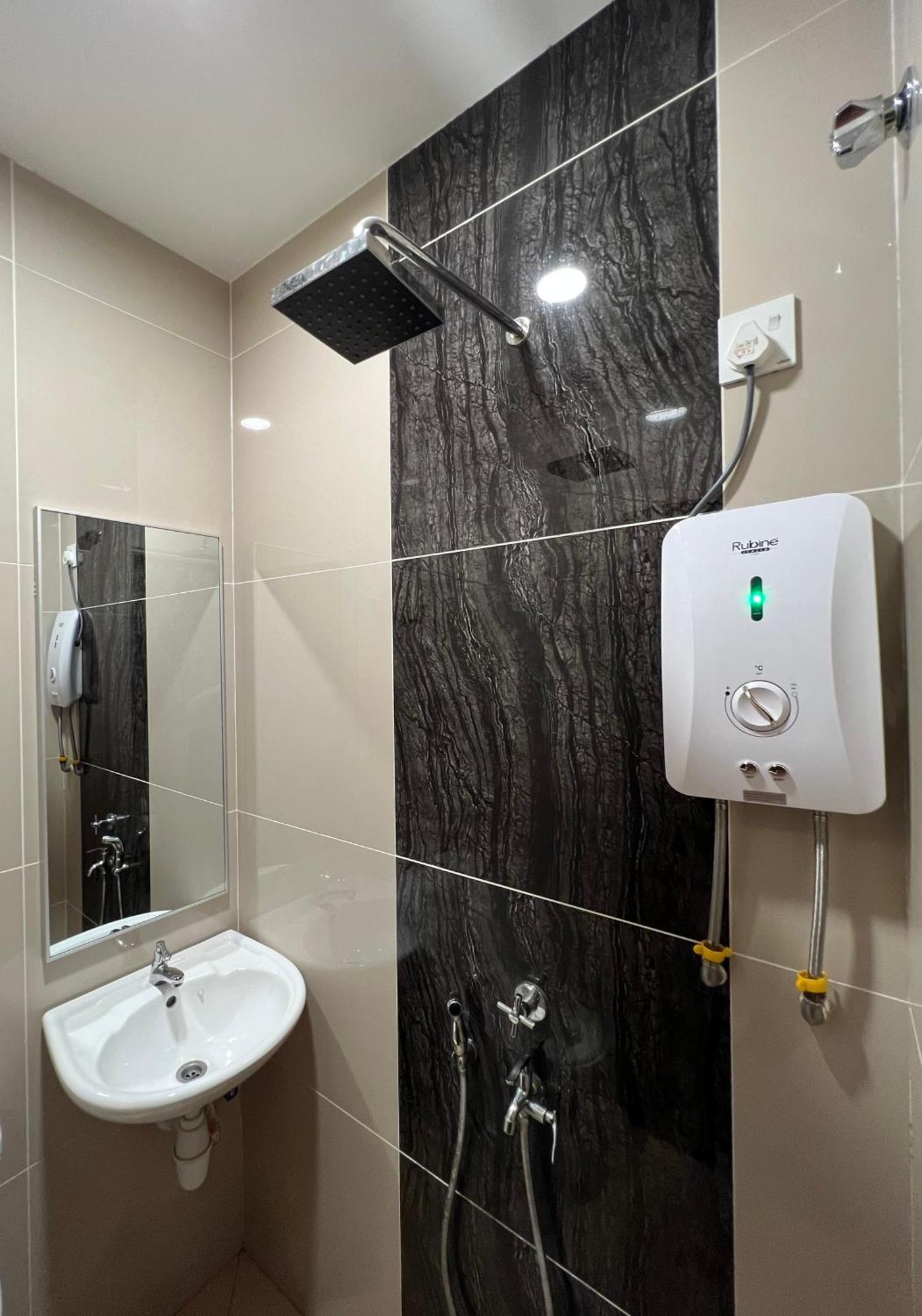 Gebeng Industrial Park Budget Hotel Куантан Екстериор снимка